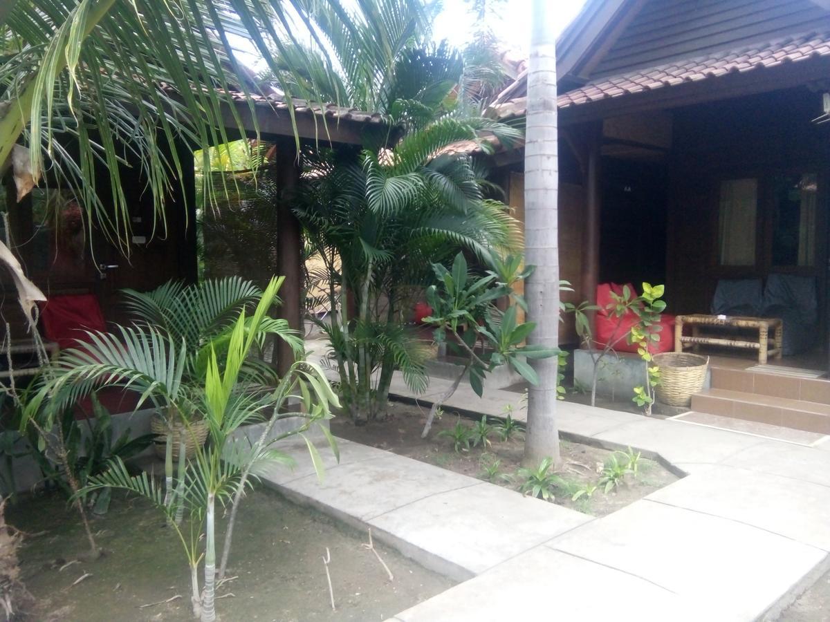 Alexyane Paradise Bungalow Gili Trawangan Bagian luar foto